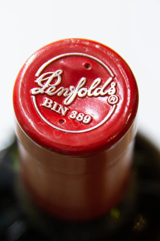 Пробка Penfolds Bin 389 Cabernet Shiraz 2018 0.75 л