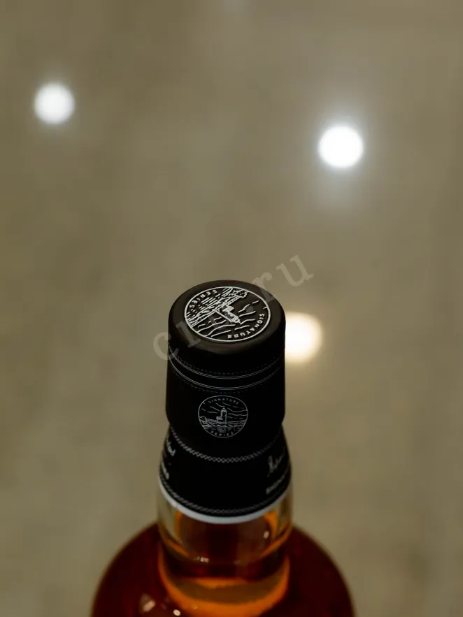 Пробка The Observatory 20 years old in gift box  0.7 л