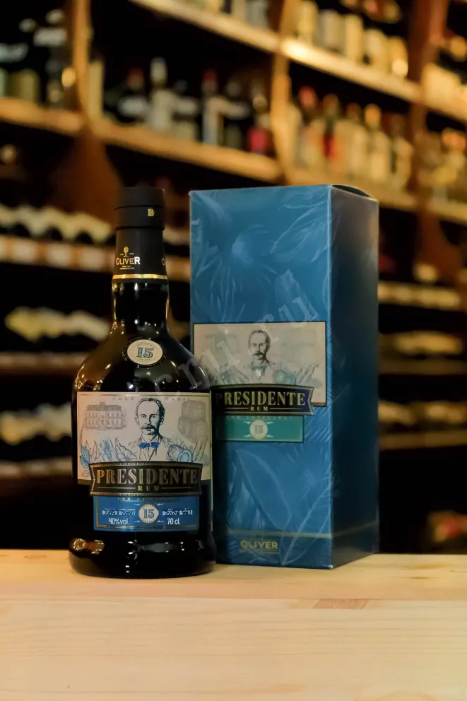 В магазине Крю Профи Oliver Presidente Marti 15 years gift box 0.7 л