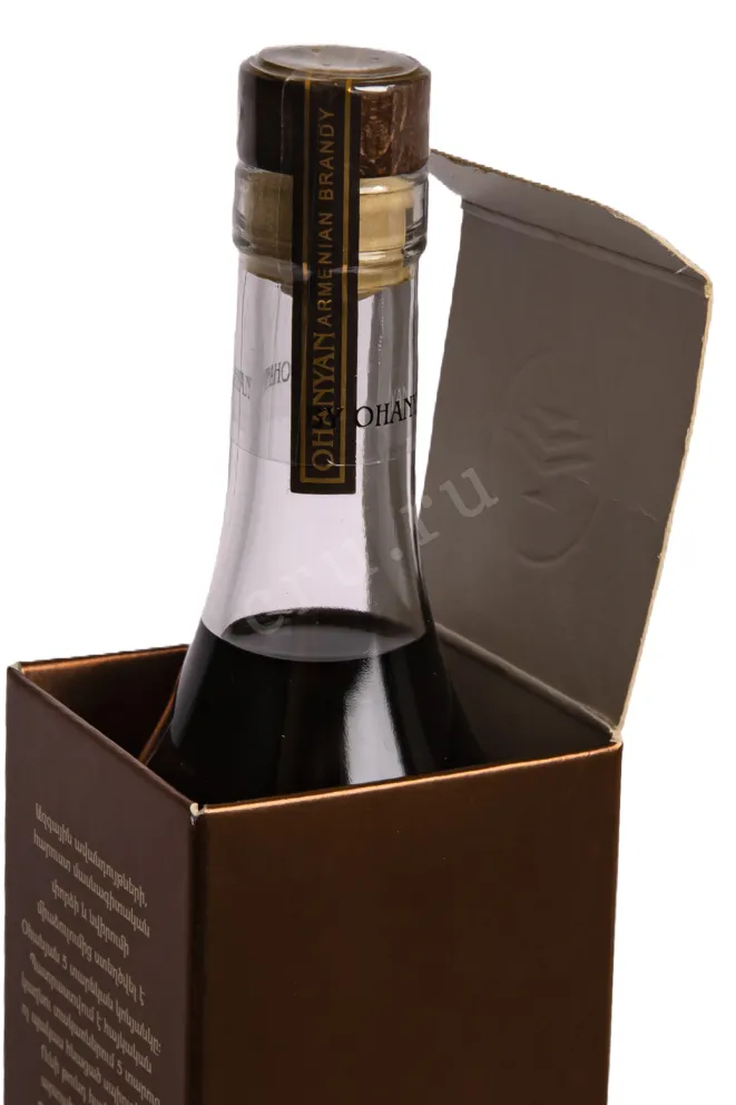 В подарочной коробке Ohanyan 5 Years in gift box 0.5 л