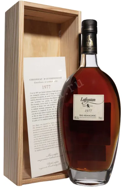 Арманьяк Lafontan 1977 in wooden box 1977 0.7 л