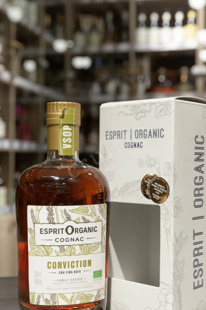 Пробка Esprit Organic VSOP gift box 0.7 л