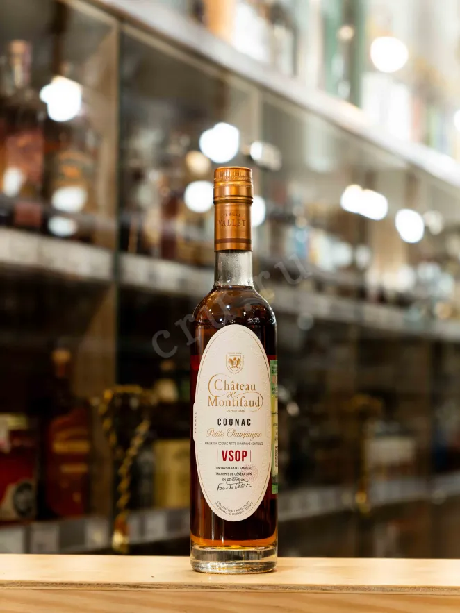 В магазине Крю Профи Chateau de Montifaud VSOP 0.35 л