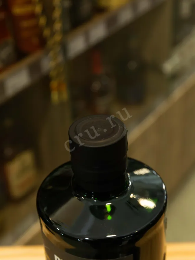 Пробка Bruichladdich Port Charlotte 10 Years Old in gift box 0.7 л