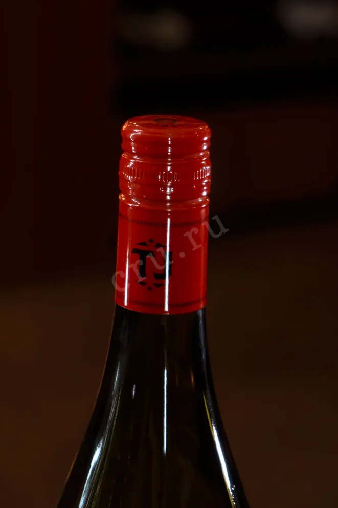 Пробка Tussock Jumper Chardonnay 2023 0.75 л