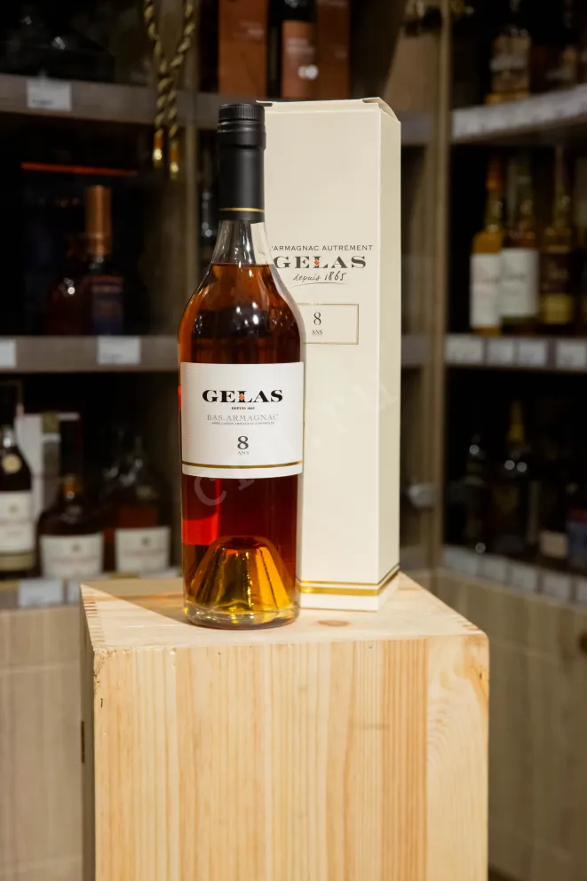 В магазине Крю Профи Gelas Bas Armagnac 8 years gift box 0.7 л