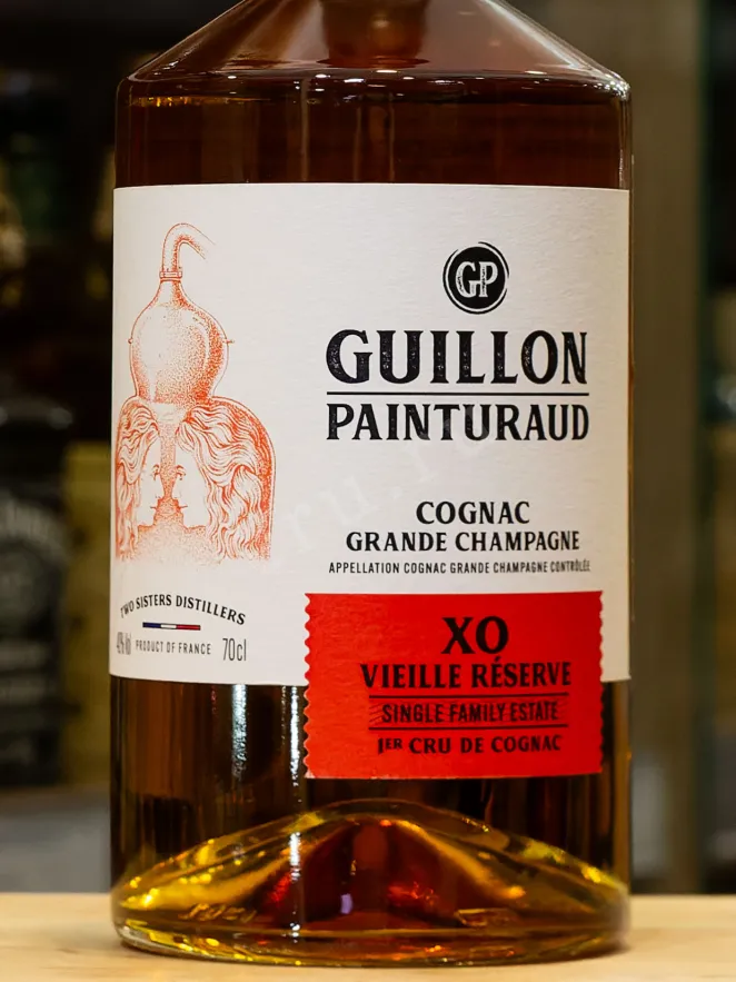 В магазине Крю Профи Guillon Painturaud XO Vielle Reserve 1er Cru de Cognac in gift box 0.7 л