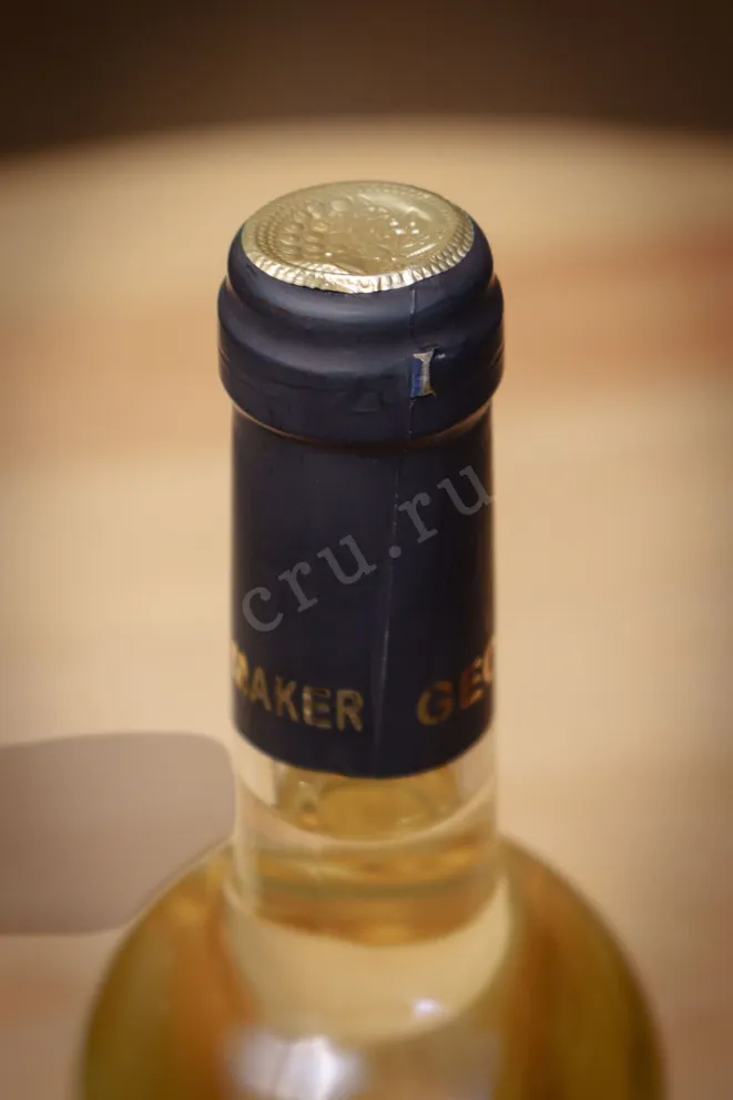 Пробка Georgian Winemaker Tsolikauri 2022 0.75 л