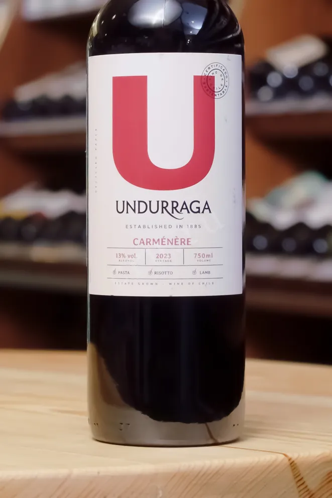 В магазине Крю Профи Undurraga Carmenere 2023 0.75 л