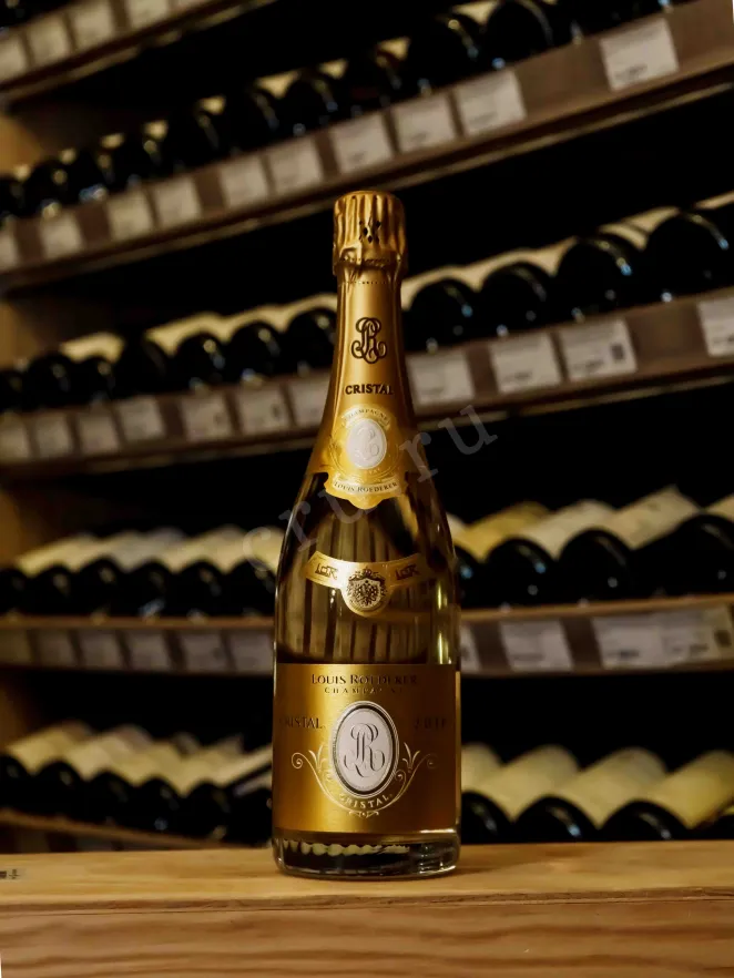В магазине Крю Профи Louis Roederer Cristal AOC gift box 2016 0.75 л
