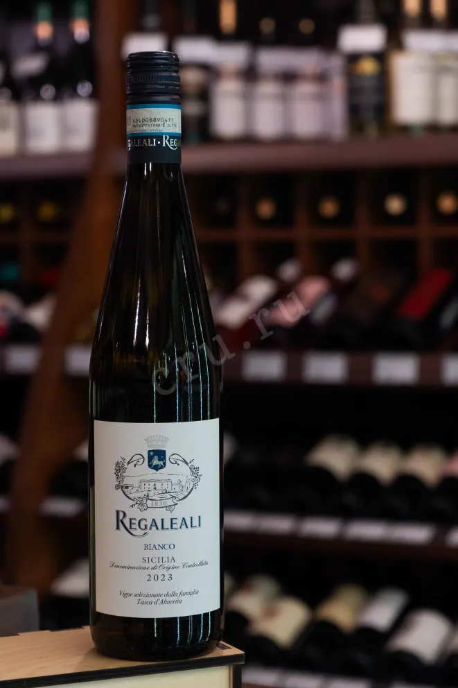 В магазине Крю Профи Regaleali Bianco 2023 0.75 л