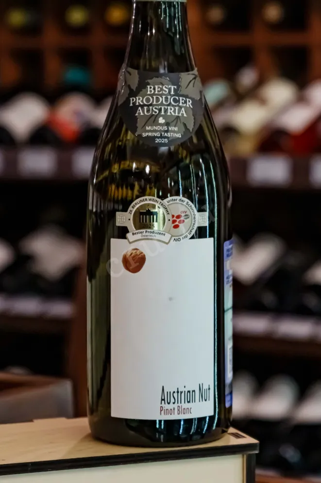 В магазине Крю Профи Weingut R&A Pfaffl Austrian Nut 2024 0.75 л