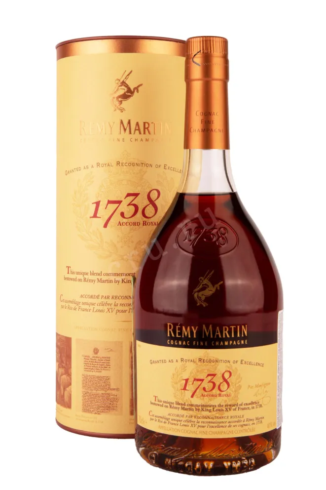 Коньяк Remy Martin 1738 Accord Royal in tube  0.7 л