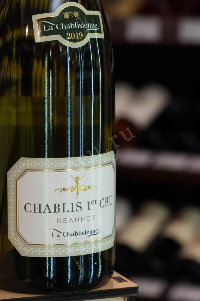 В магазине Крю Профи La Chablisienne Chablis Premier Cru AOC Beauroy 2019 0.75 л