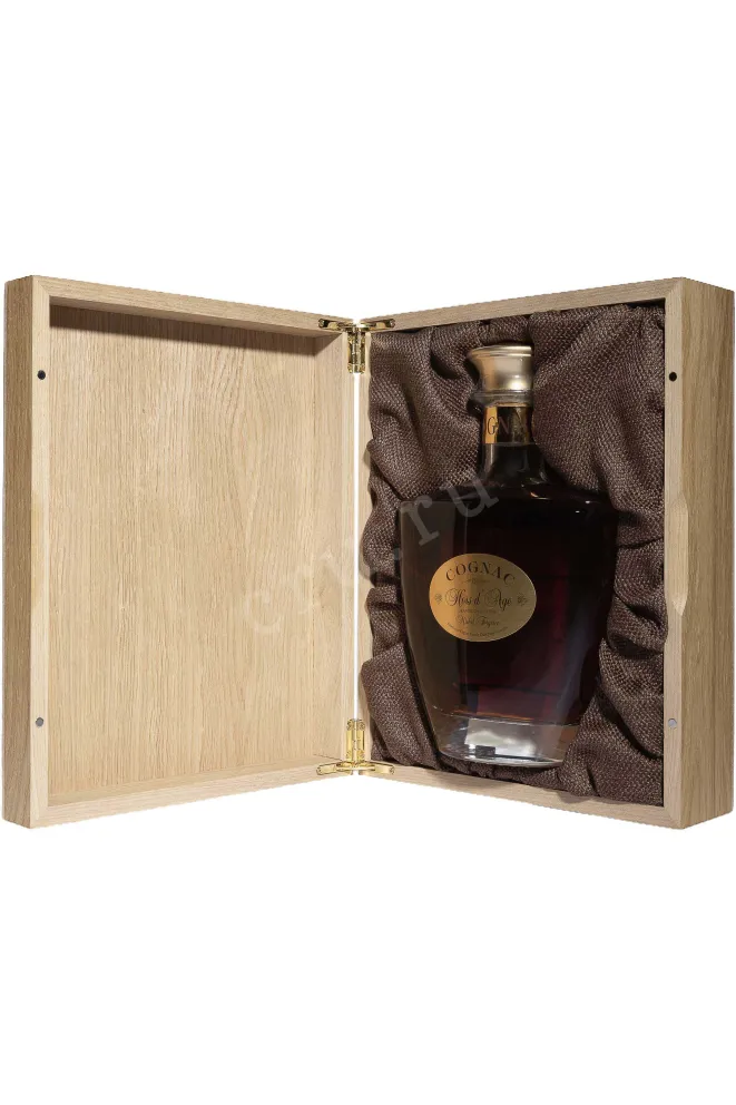 В деревянной коробке Michel Forgeron Hors d'Age gift box 0.7 л