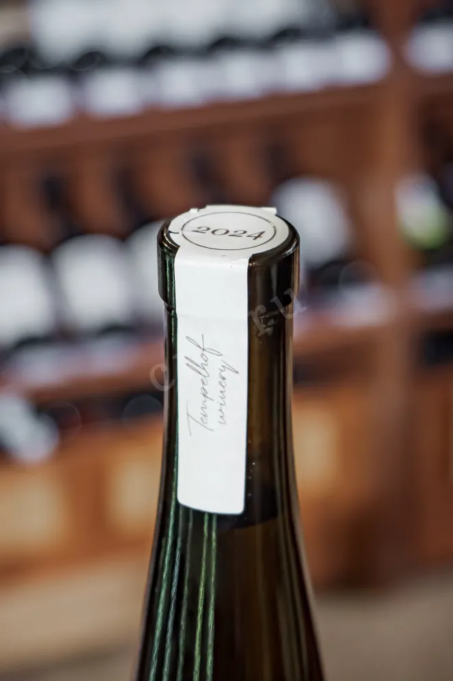 Пробка Tempelhof Riesling 2024 0.75 л