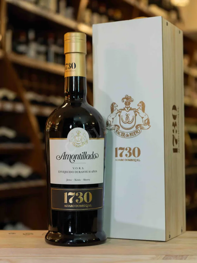 В магазине Крю Профи Alvaro Domecq 1730 Amontillado VORS in a wooden box 1994 0.75 л
