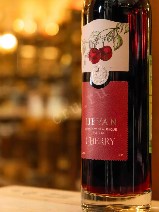 В магазине Крю Профи Ijevan Cherry 0.5 л