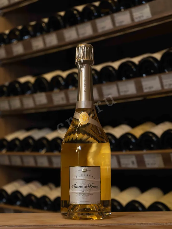 В магазине Крю Профи Amour de Deutz Brut Blanc in gift box 2011 0.75 л