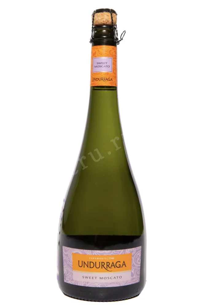 Игристое вино Undurraga Sweet Moscato DO 2024 0.75 л