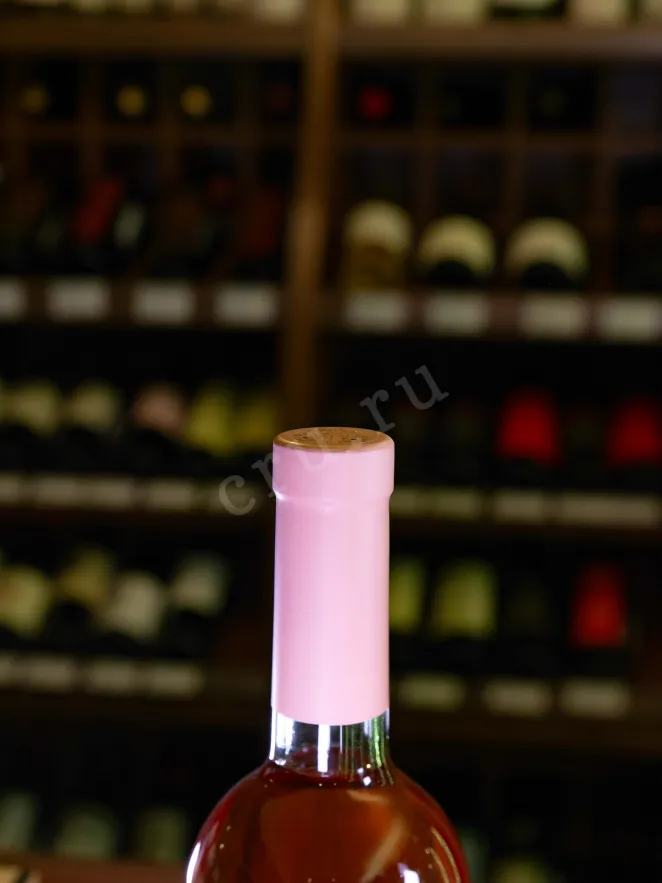 Пробка Usudba Perovskih Merlot Rose Dry 2025 0.75 л