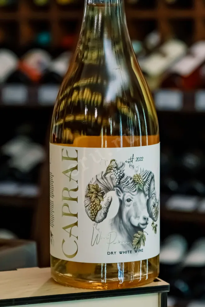 В магазине Крю Профи Caprae White Dry 2021 0.75 л