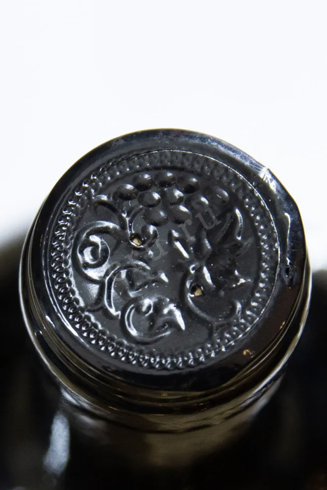 Пробка Alluria Classic Red 2022 0.75 л