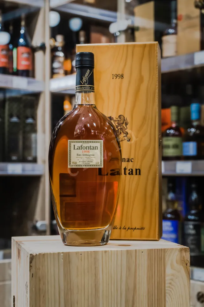 В магазине Крю Профи Lafontan 1998 0.7 л