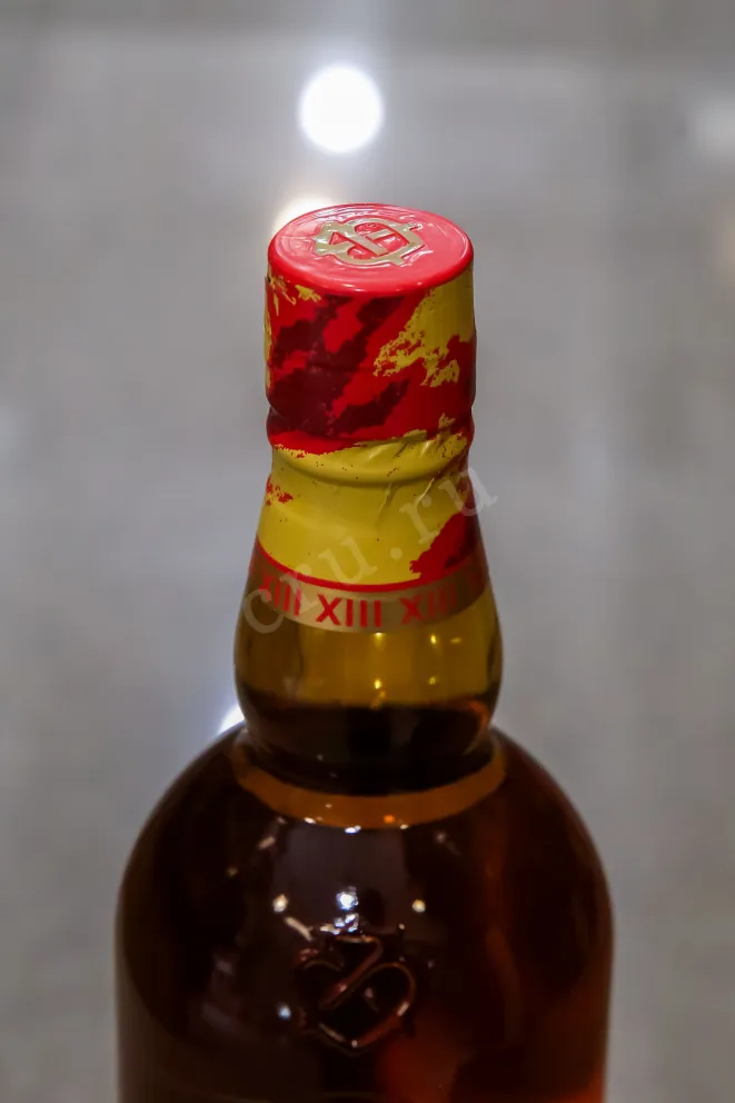 Пробка Chivas Regal Extra in a gift box 0.7 л