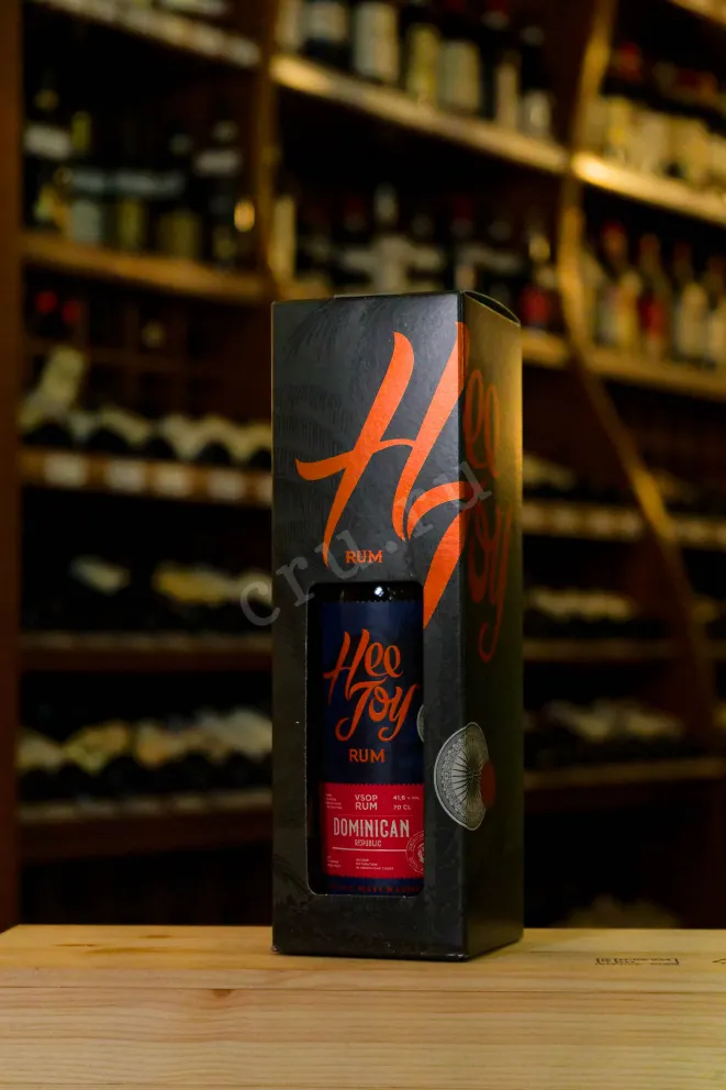 В магазине Крю Профи Hee Joy VSOP with gift box 0.7 л