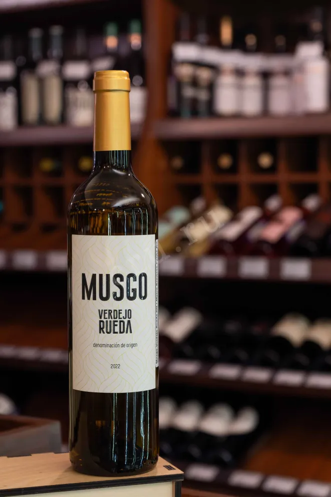 В магазине Крю Профи Val de Vid Musgo Verdejo Rueda DO 2022 0.75 л