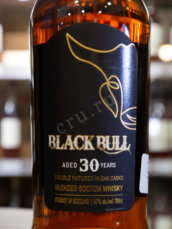 В магазине Крю Профи Black Bull Blended 30 years old with gift box 0.7 л