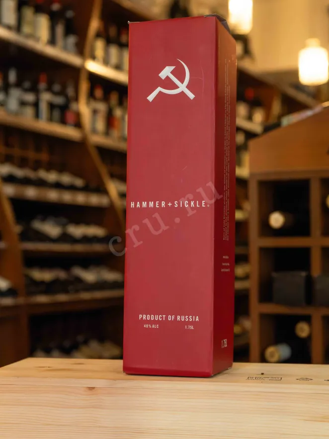 В магазине Крю Профи Hammer + Sickle in giftbox 1.75 л