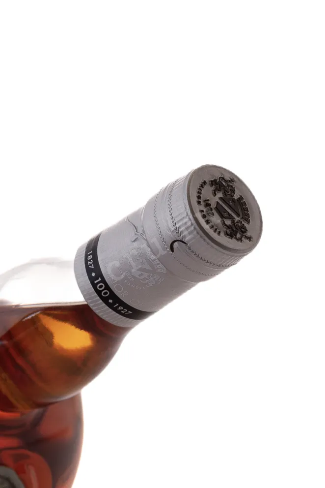 Пробка Grand Marnier Cuvee du Centenaire with gift box 0.7 л