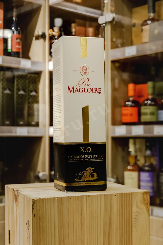 В магазине Крю Профи Pere Magloire XO 0.7 л