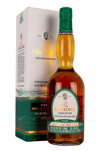 Кальвадос Pere Magloire VSOP Smoky Islay Cask Finish in gift box   0.7 л