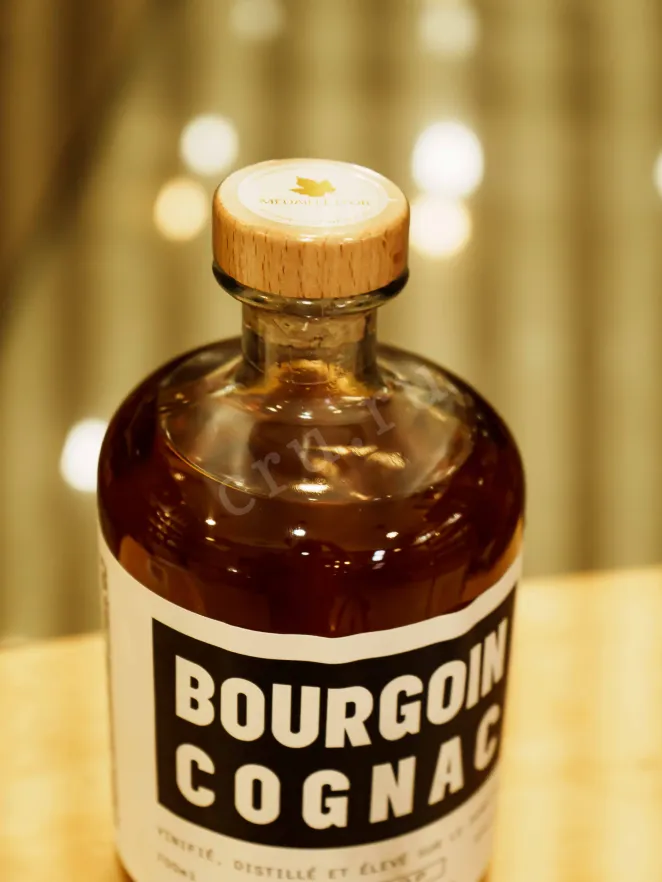 Пробка Bourgoin Brandy 4 years VSOP 0.7 л