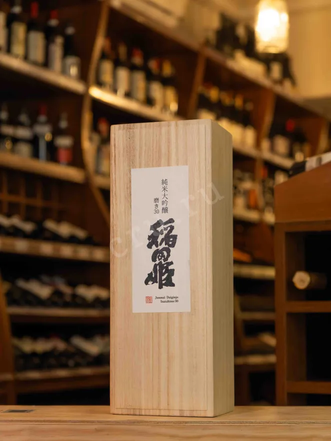 В магазине Крю Профи Inatahime Junmai Daiginjo 30 Genshu in gift box 0.72 л