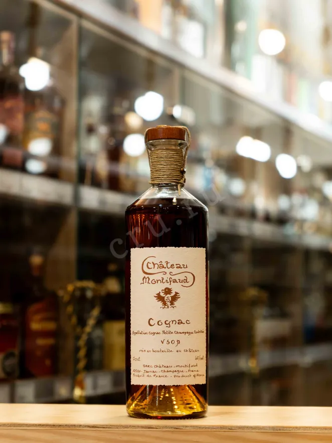 В магазине Крю Профи Chateau de Montifaud Petite Champagne VSOP Millenium in tube 0.7 л