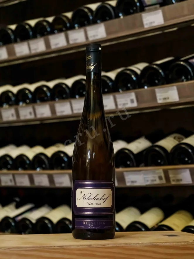В магазине Крю Профи Nikolaihof Wachau Vom Stein Riesling Smaragd 2017 0.75 л