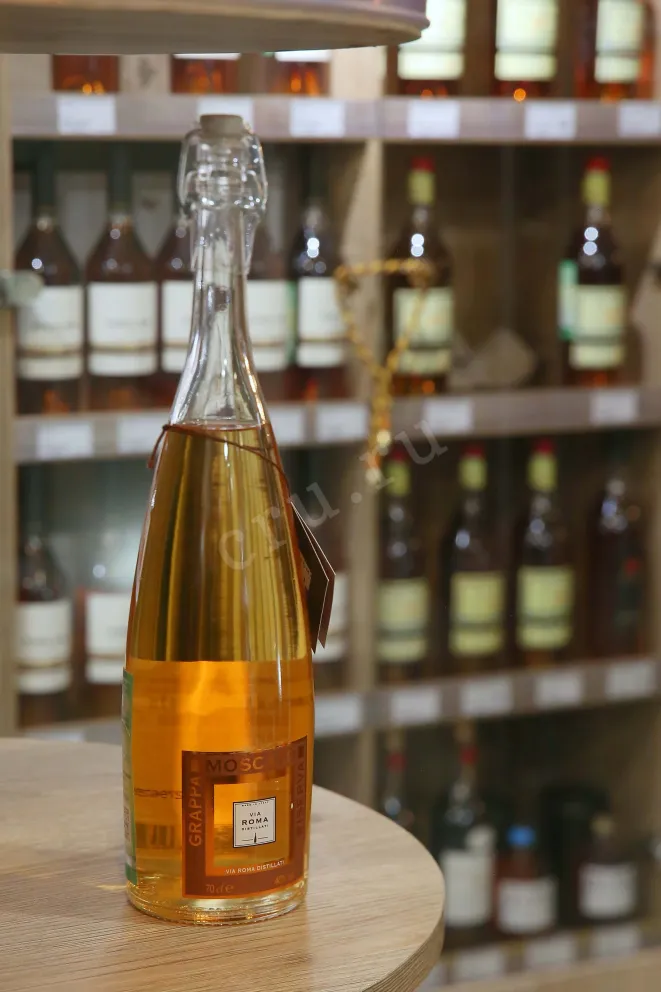 В магазине Крю Профи Via Roma Moscato Riserva 0.7 л