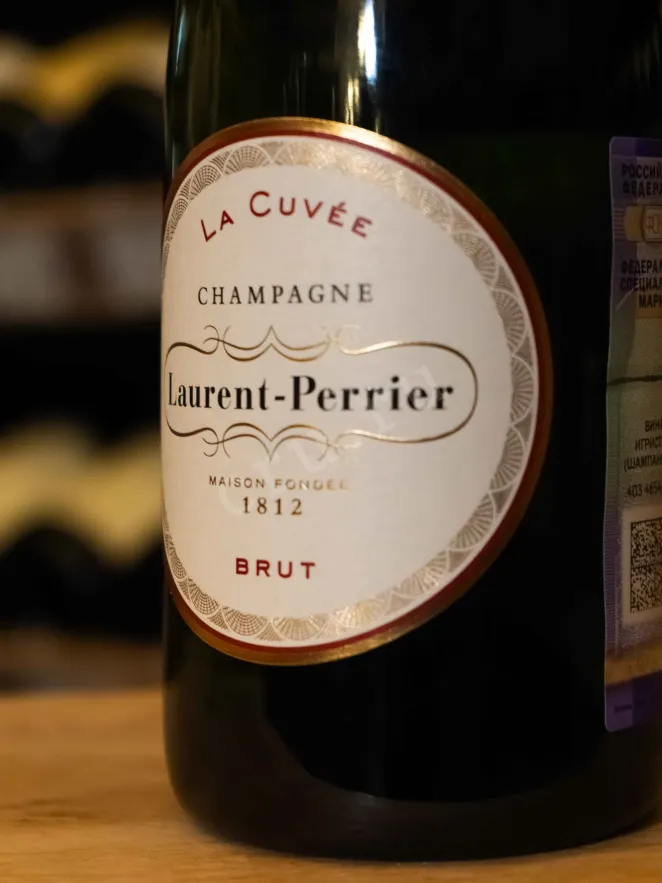 В магазине Крю Профи Laurent-Perrier Brut Cuvee gift box with 2 glasses 2018 0.75 л