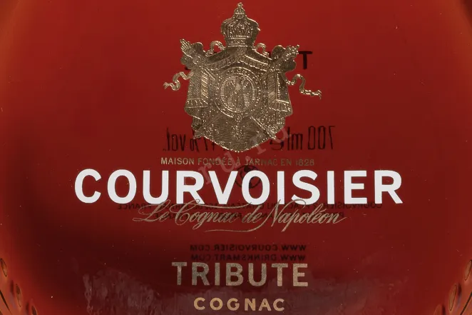 Этикетка Courvoisier Tribute 0.7 л