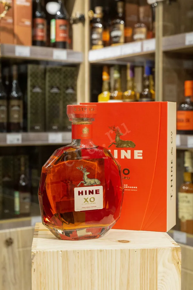 В магазине Крю Профи Hine XO Premier Cru De Cognag in gift box 2013 0.7 л