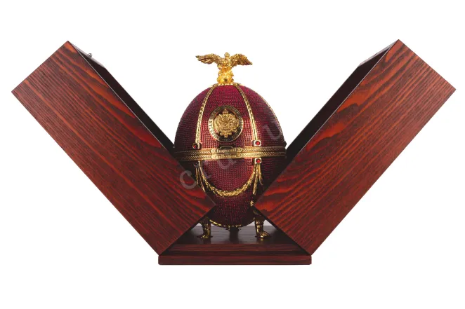 В деревянной коробке Imperial Collection Super Premium in wooden box 0.7 л