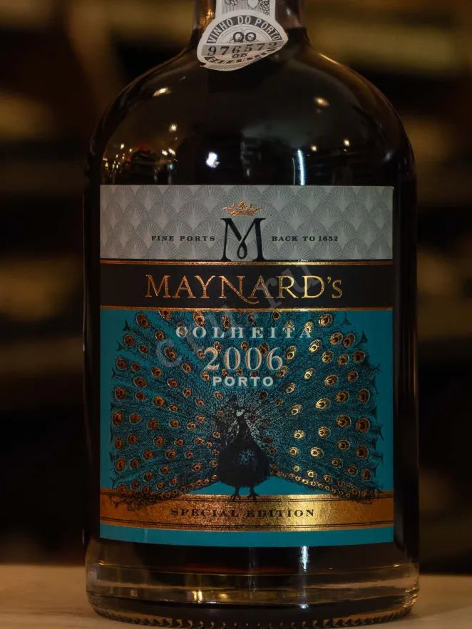 В магазине Крю Профи Maynards Colheita Porto in tube 2006 0.5 л