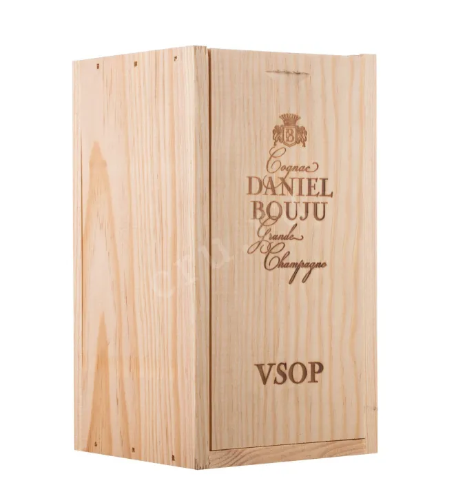Коньяк Daniel Bouju VSOP Carafe  0.7 л