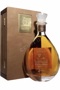 Граппа Berta Riserva Del Fondatore Paolo Berta 2004 0.7 л