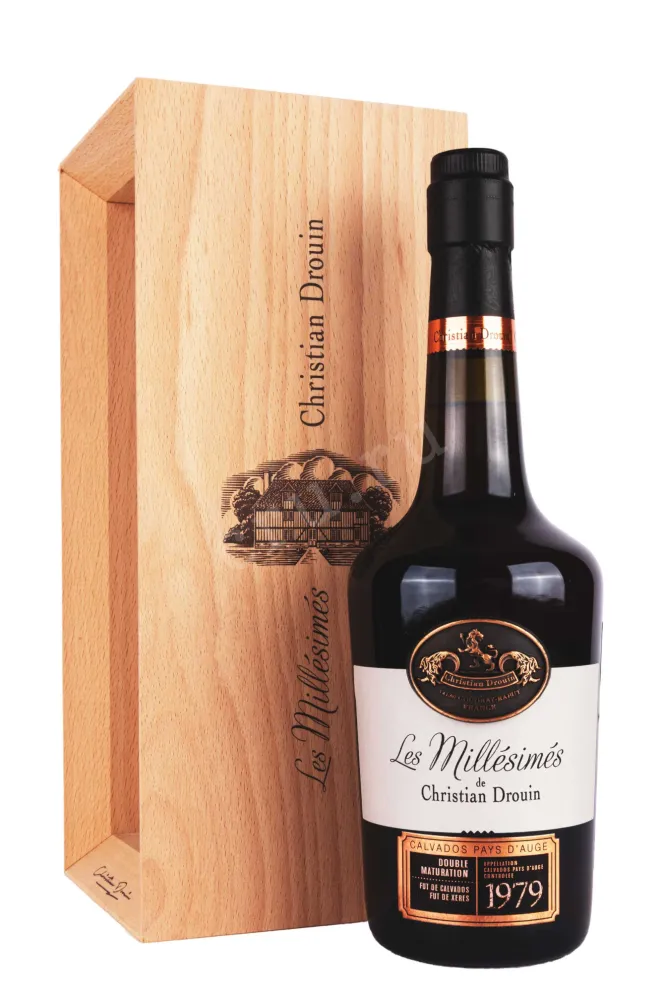Кальвадос Christian Drouin Calvados Pays dAuge wooden box 1979  0.7 л