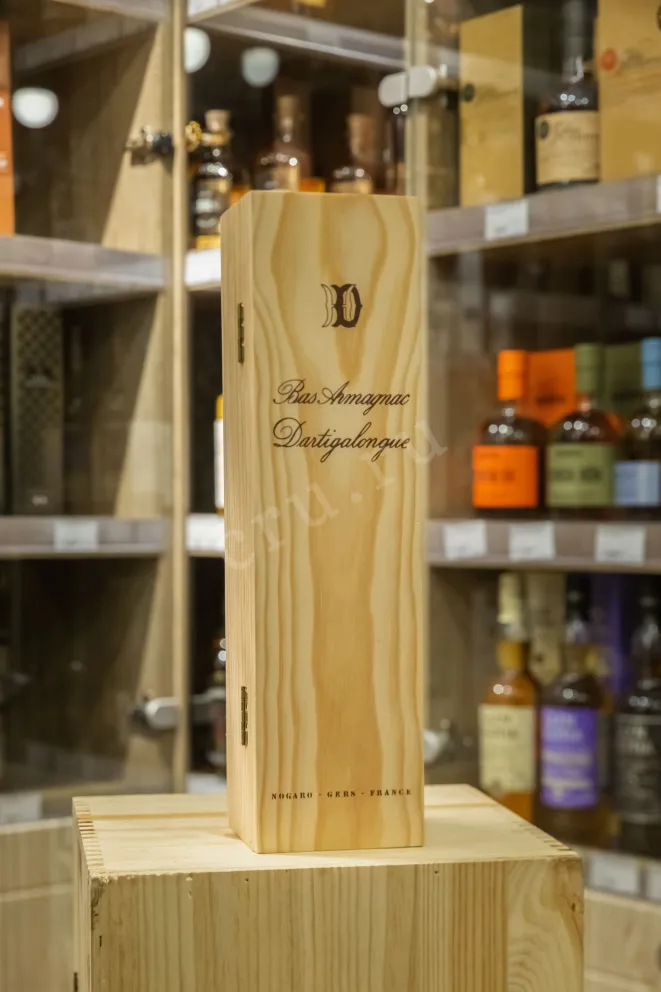 В магазине Крю Профи Dartigalongue 1987 0.5 л